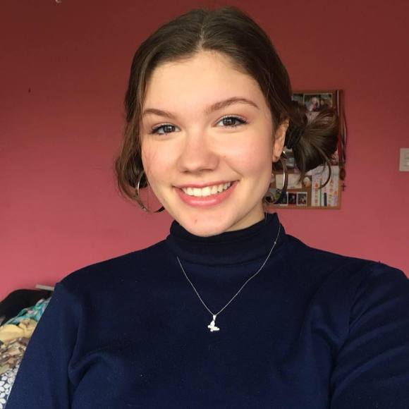 Meet your Posher, Heïdi - Picture 1 of 1